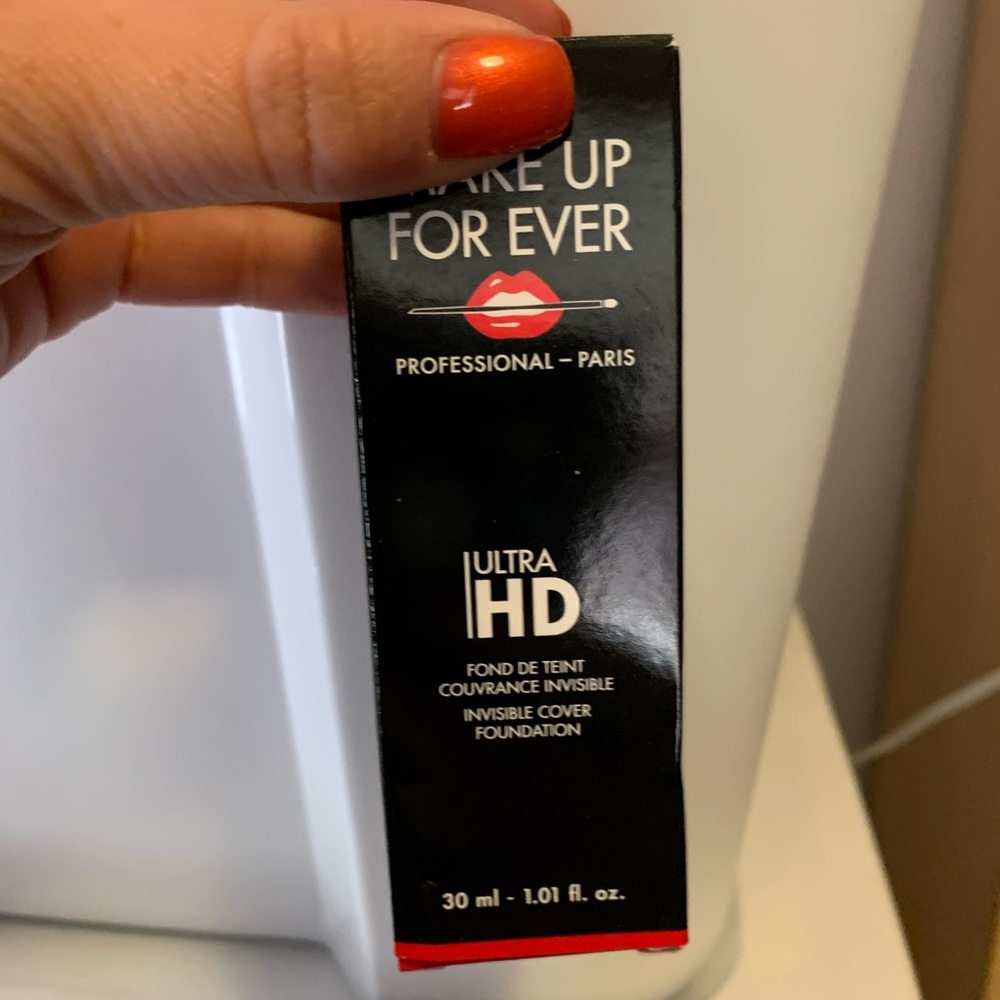 Makeup forever HD foundation Y218